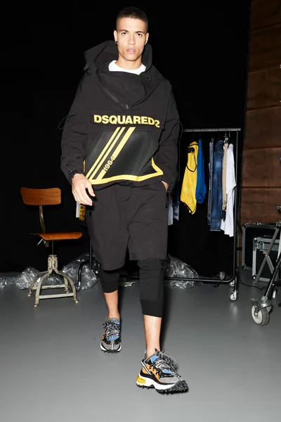 Look 1